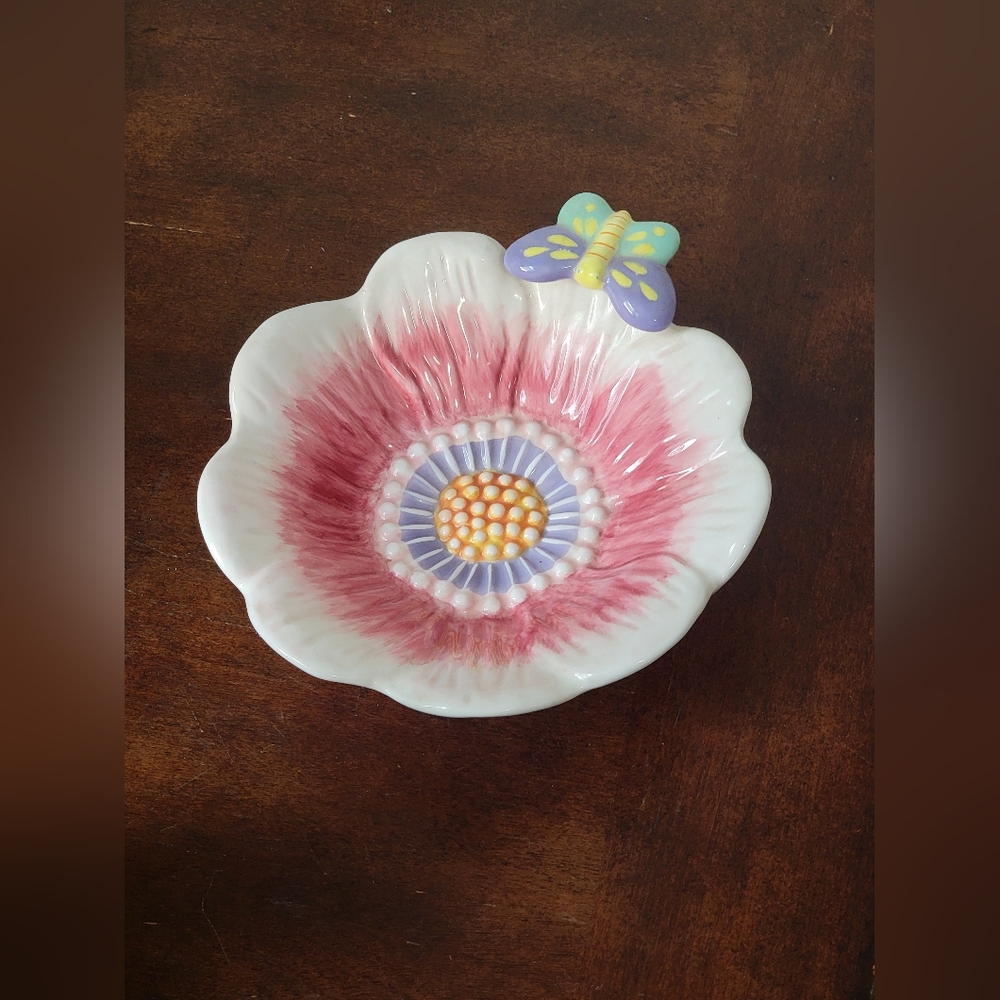 Home Interiors Decorative Flower Bowl With Butterfly